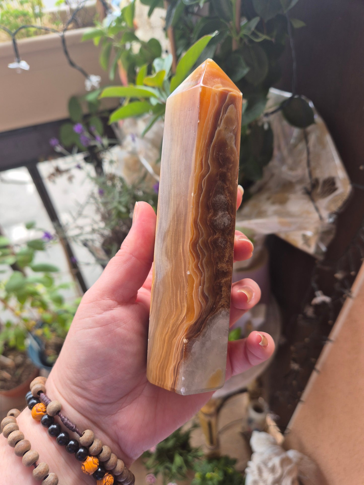 Tour Aragonite brune - Ancrage & stabilité 💎