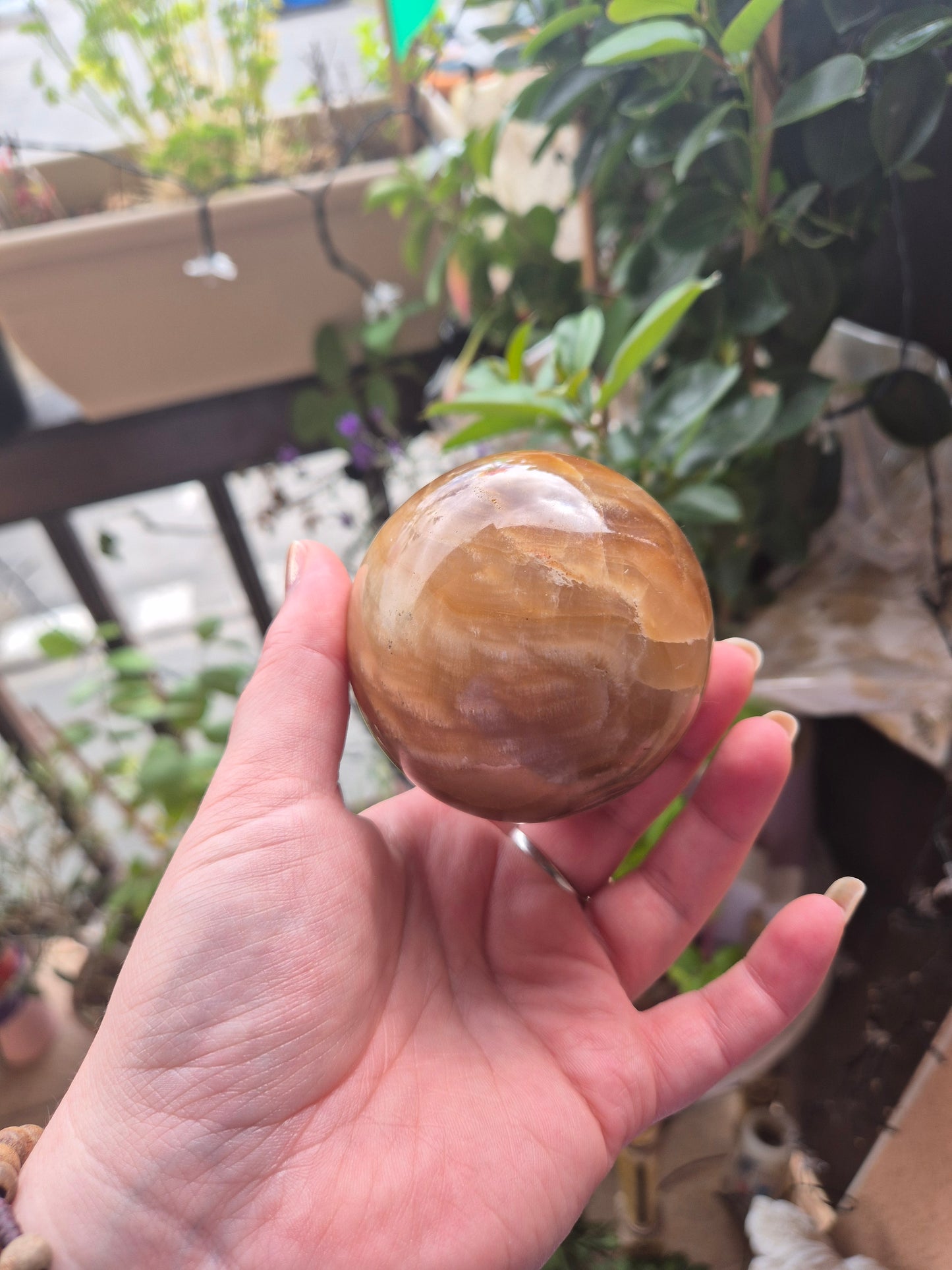 Sphère Aragonite brune - Ancrage & stabilité 💎