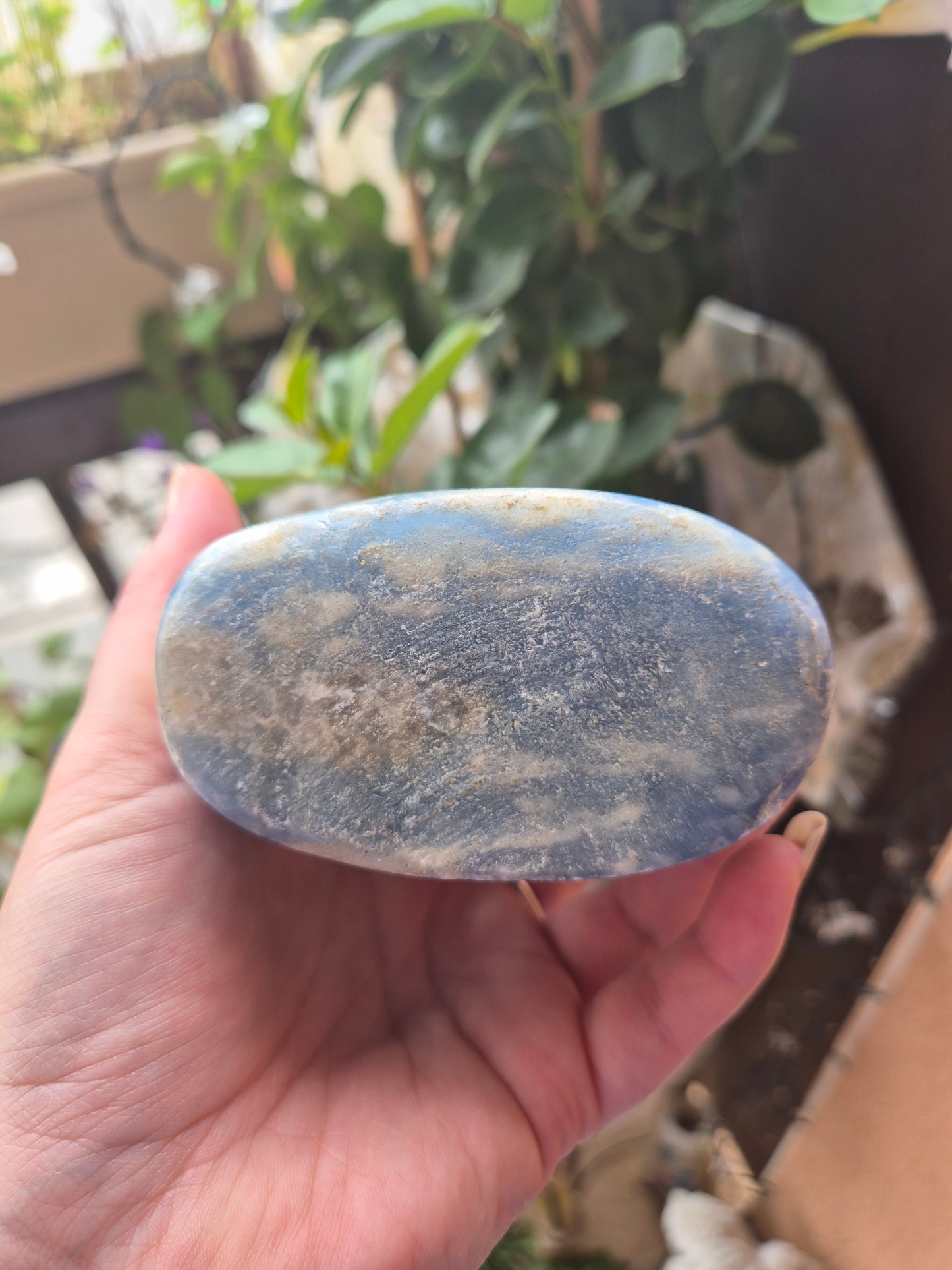 Forme libre Calcite bleue - Apaisement & sérénité 💎