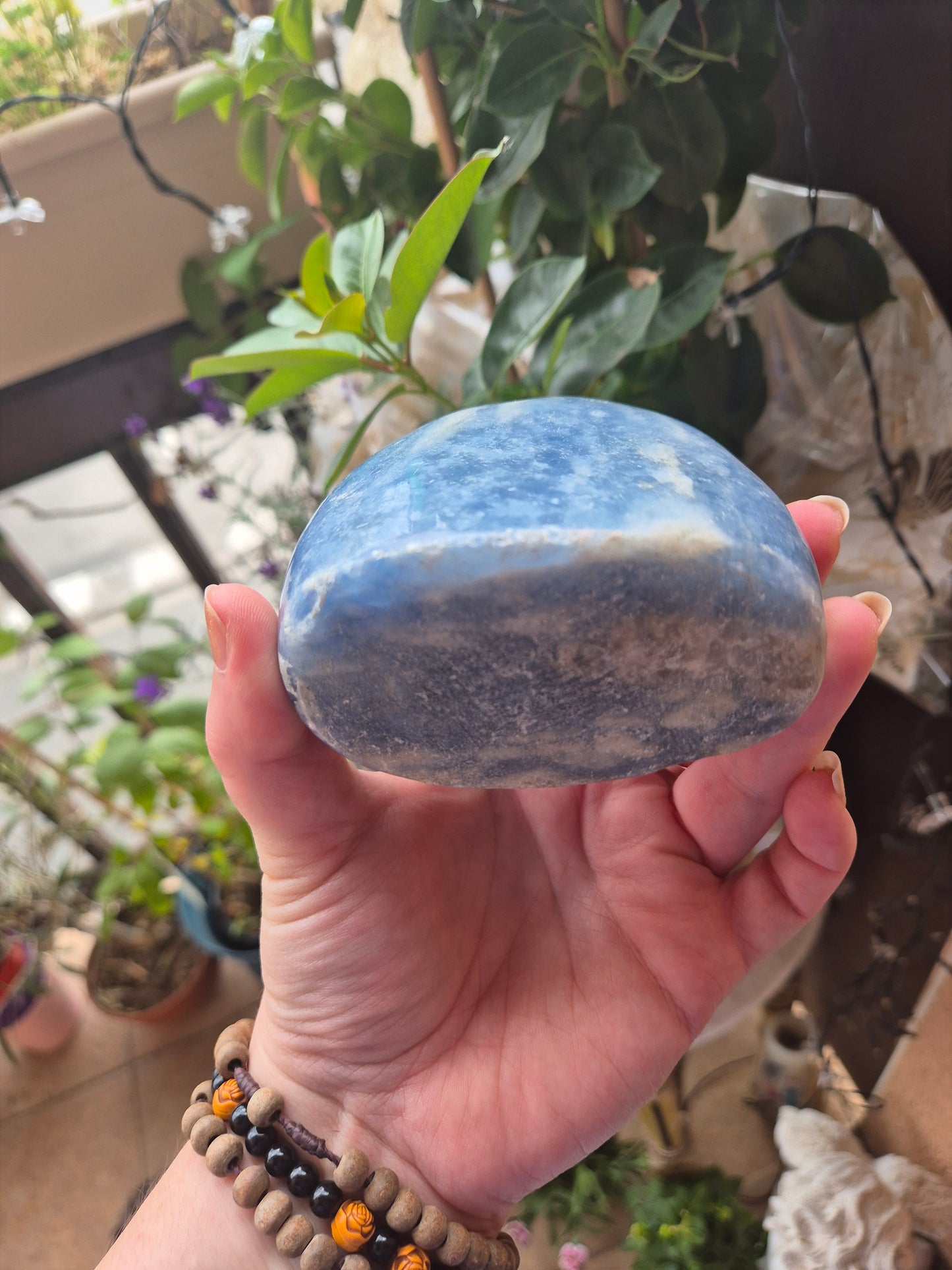 Forme libre Calcite bleue - Apaisement & sérénité 💎